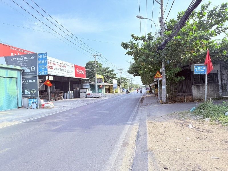 BÁN LÔ ĐẤT MẶT TIỀN 1876M- ĐỖ VĂN DẬY-KHO XƯỞNG-NHÀ HÀNG-BIỆT THƯ-KHÁCH SẠN-GIÁ TỐT CHO ANH CHỊ ĐẦU TƯ