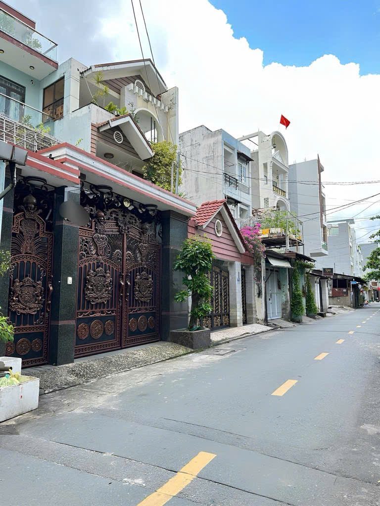 Bán nhà 190m² (6.5m x 30m) giá 19.5 tỷ tại Đường Đoàn Hồng Phước Phường Tân Phú