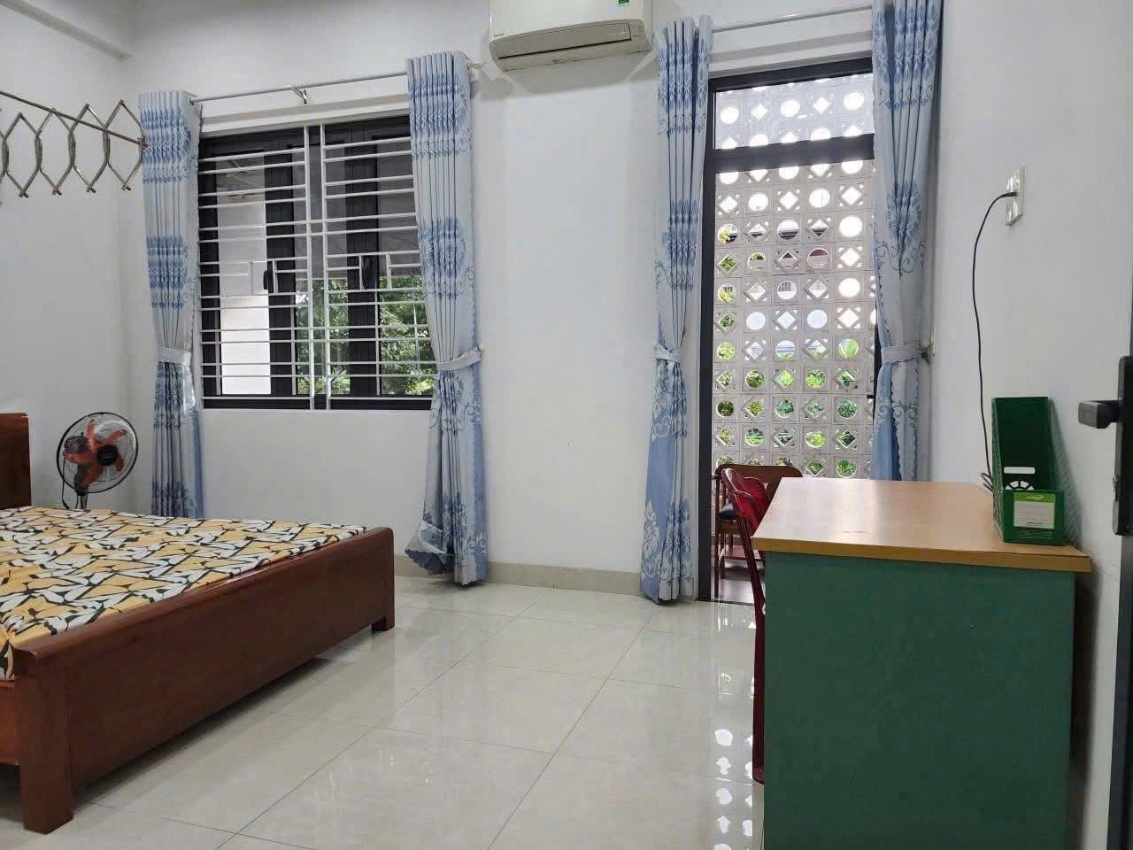 Cho thuê nhà 3 tầng mặt tiền Đoàn Khuê - Khu Nam Việt Á - Khuê Mỹ - Ngũ Hành Sơn