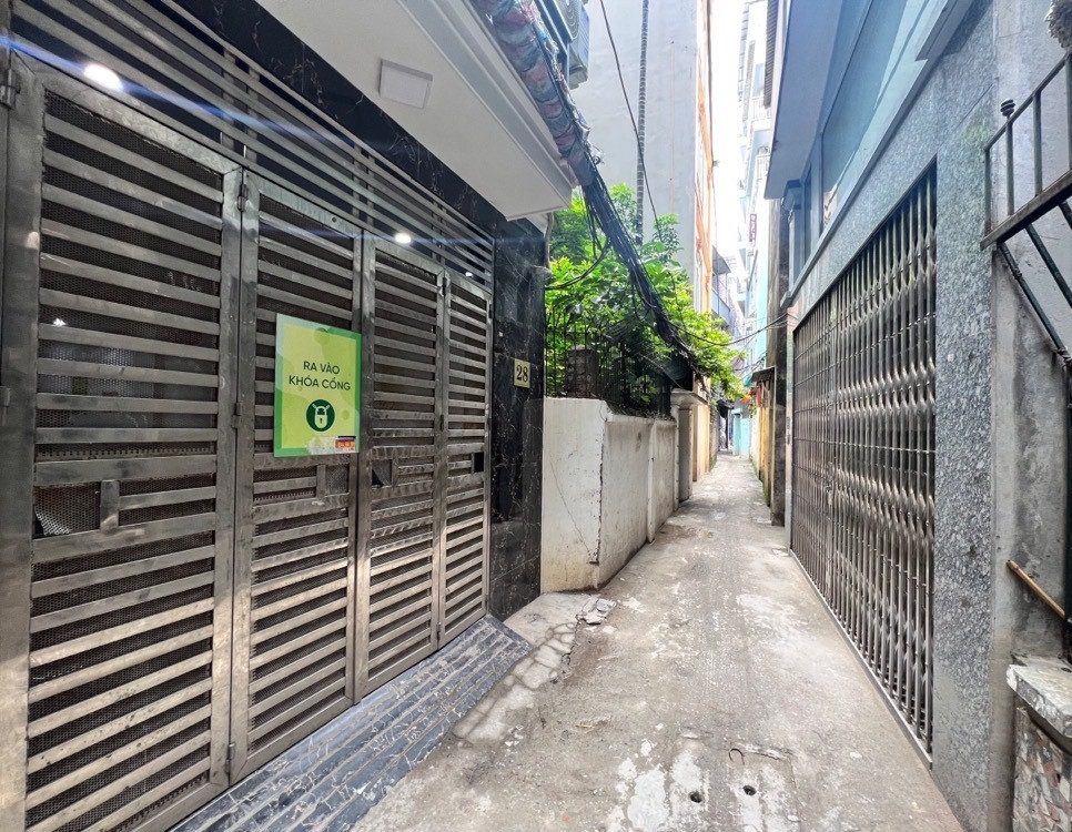 Nhà đẹp giá mềm. Chủ cần gấp bán nhanh. DT 48m2 Đoàn Khuê, trung tâm Long Biên. 6.5 tỷ