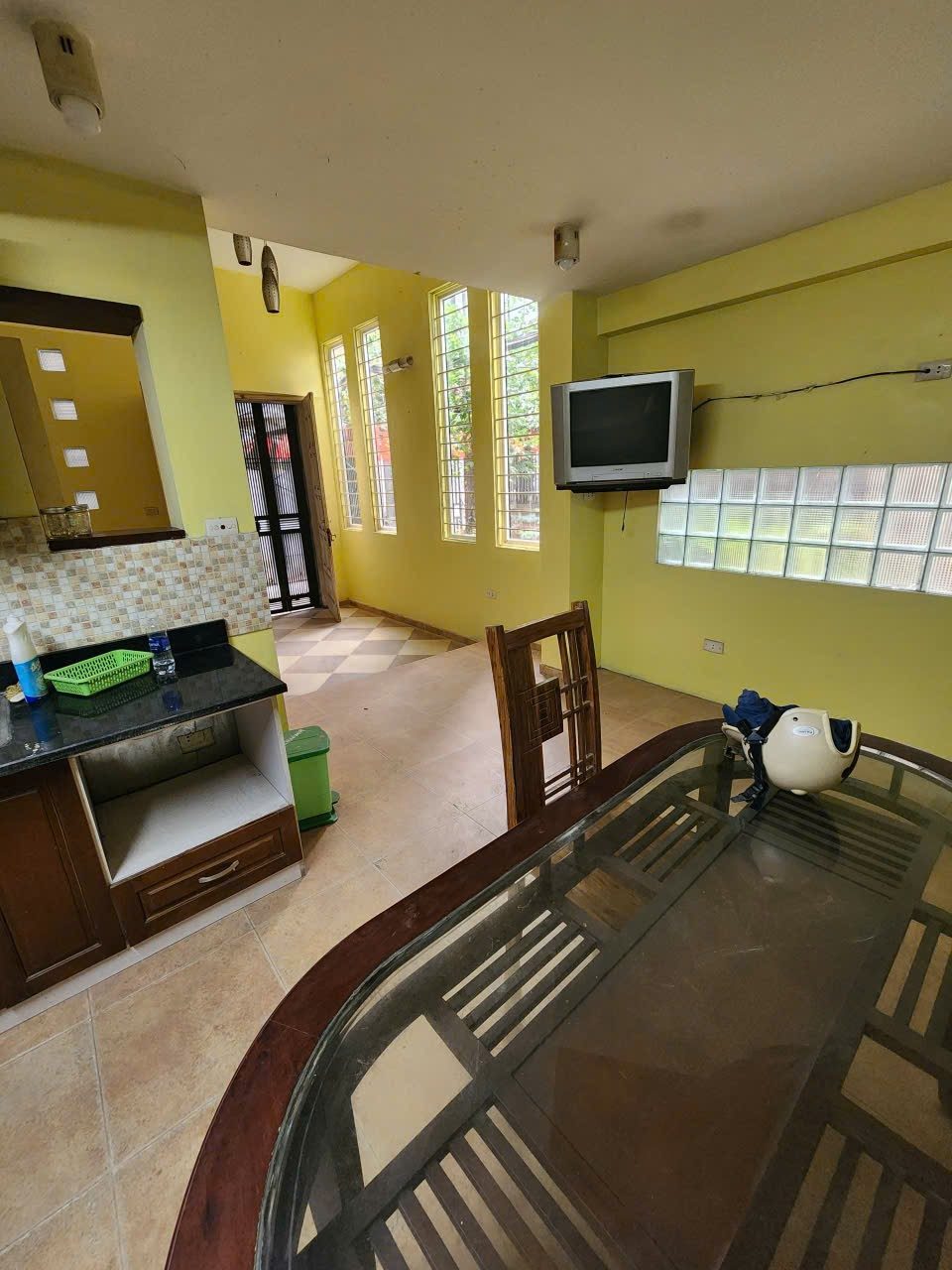 Cho Thuê Nhà Ngõ 194 Đội Cấn - Ba Đình 40M² 4 Tầng 4 Ngủ - Nội Thất CB - Giá Thuê 14tr