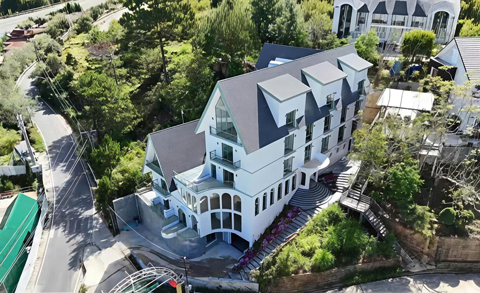 CHO THUÊ KHÁCH SẠN VIEW ĐẸP MẶT TIỀN ĐƯỜNG ĐỐNG ĐA PHƯỜNG 3 ĐÀ LẠT