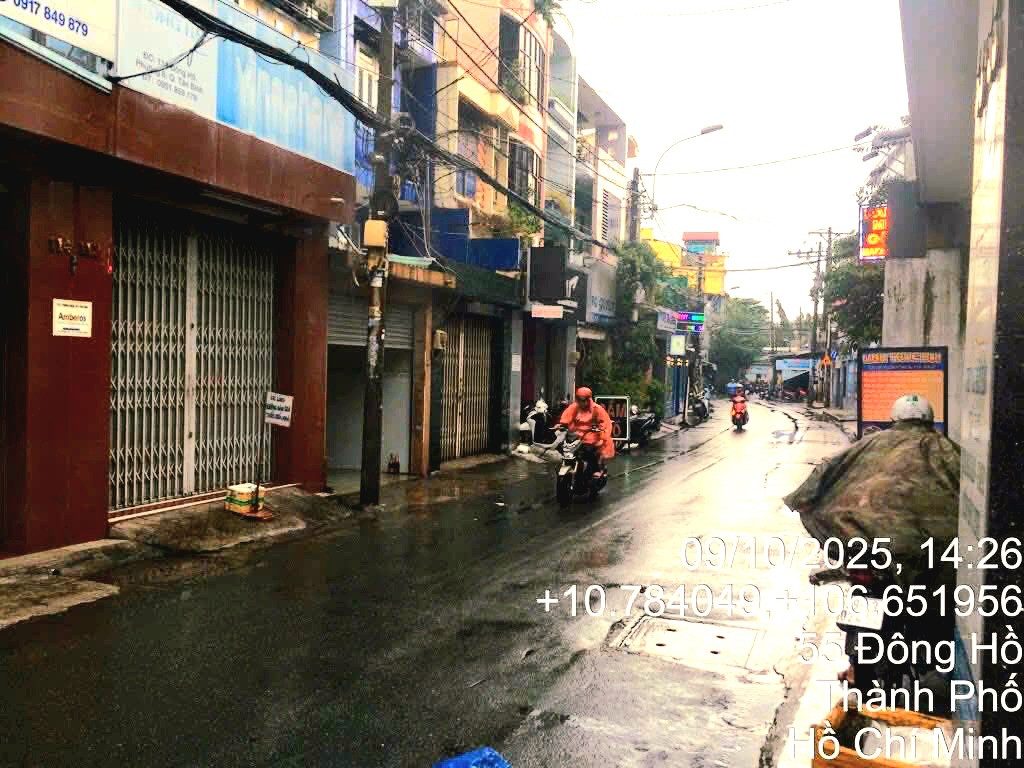 Bán nhà 2 lầu 2 mặt tiền kinh doanh đường Đông Hồ gần ngã tư Lạc Long Quân