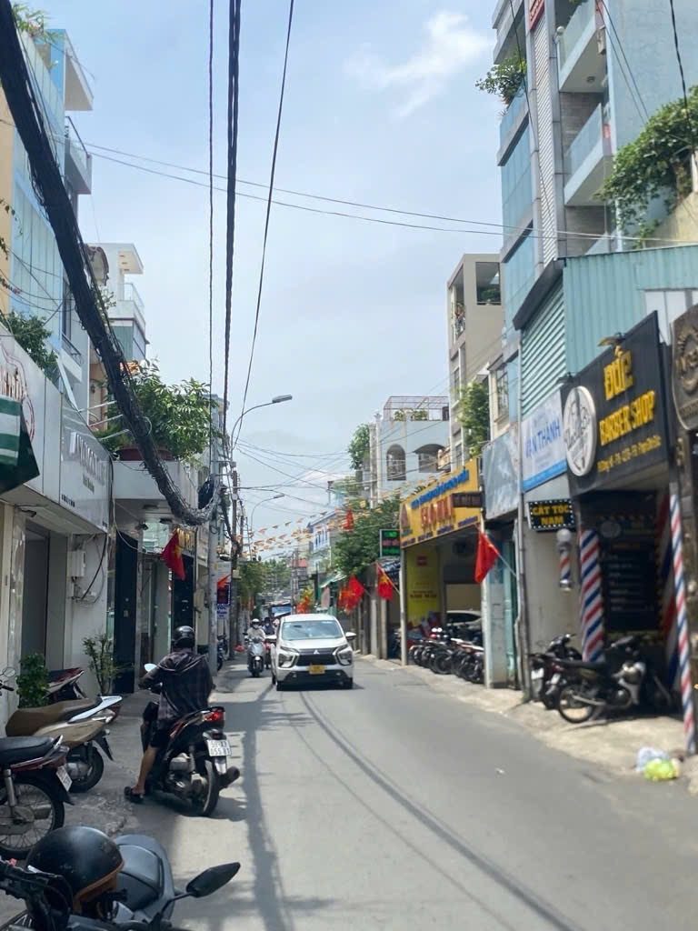 MẶT TIỀN ĐÔNG HỒ – GẦN CHỢ TÂN BÌNH, 86M², 9 PHÒNG CHO THUÊ, CHỈ 13.5 TỶ