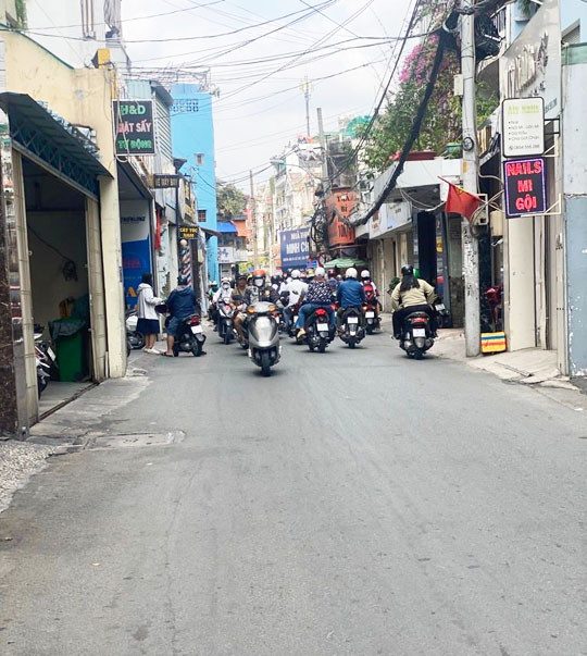 Nhà 5 tầng, mặt tiền Đông Hồ, Tân Hòa, 71m2, nhỉnh 12 tỷ TL