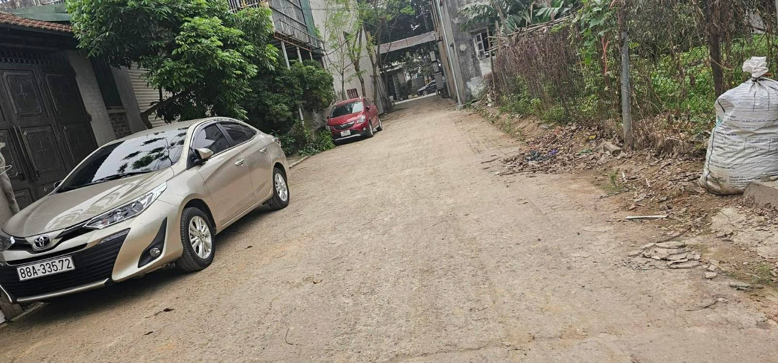 CUỐI ĐƯỜNG LÀNG ĐÔNG VIÊN 200 thổ cư