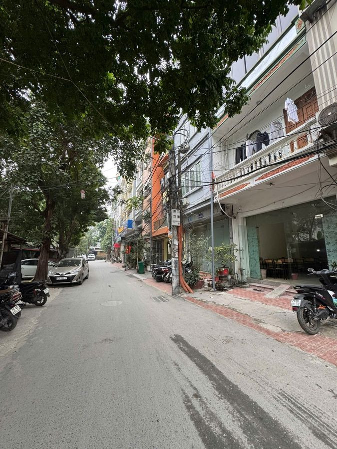 BÁN nhà phân lô ô tô tránh , Vỉa hè - Đồng Me – Nam Từ Liêm  60m2- 4 tầng- MT 4.5m 25.5 tỷ