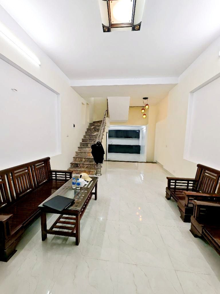 Bán nhà 74m² full thổ cư ngang 4,5m giá 13,5 tỷ tại Đường Đông Ngạc Phường Đông Ngạc