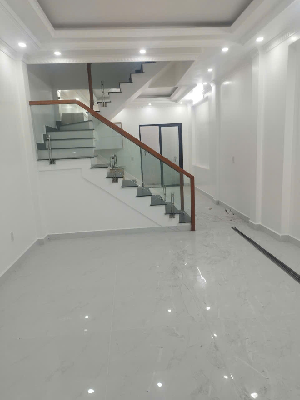 BÁN NHÀ 4 TẦNG MỚI ĐẸP TẠI NAM HẢI, HẢI PHÒNG – Ô TÔ ĐỖ TẬN NHÀ, GẦN CHỢ XÂM BỒ