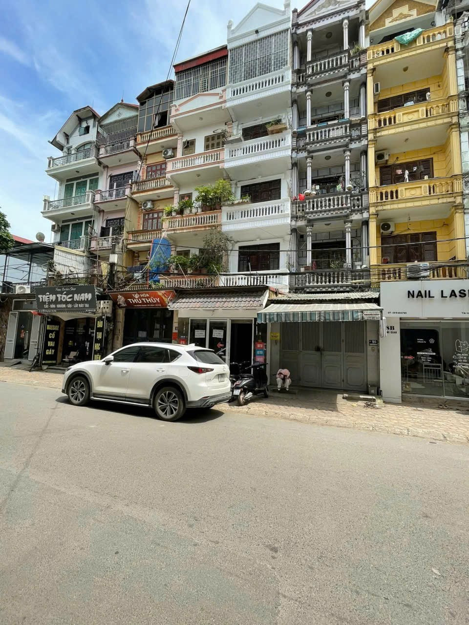 Mặt phố đông quan Cầu Giấy 50M x 5T giá 28 triệu KD - Ở NHÓM