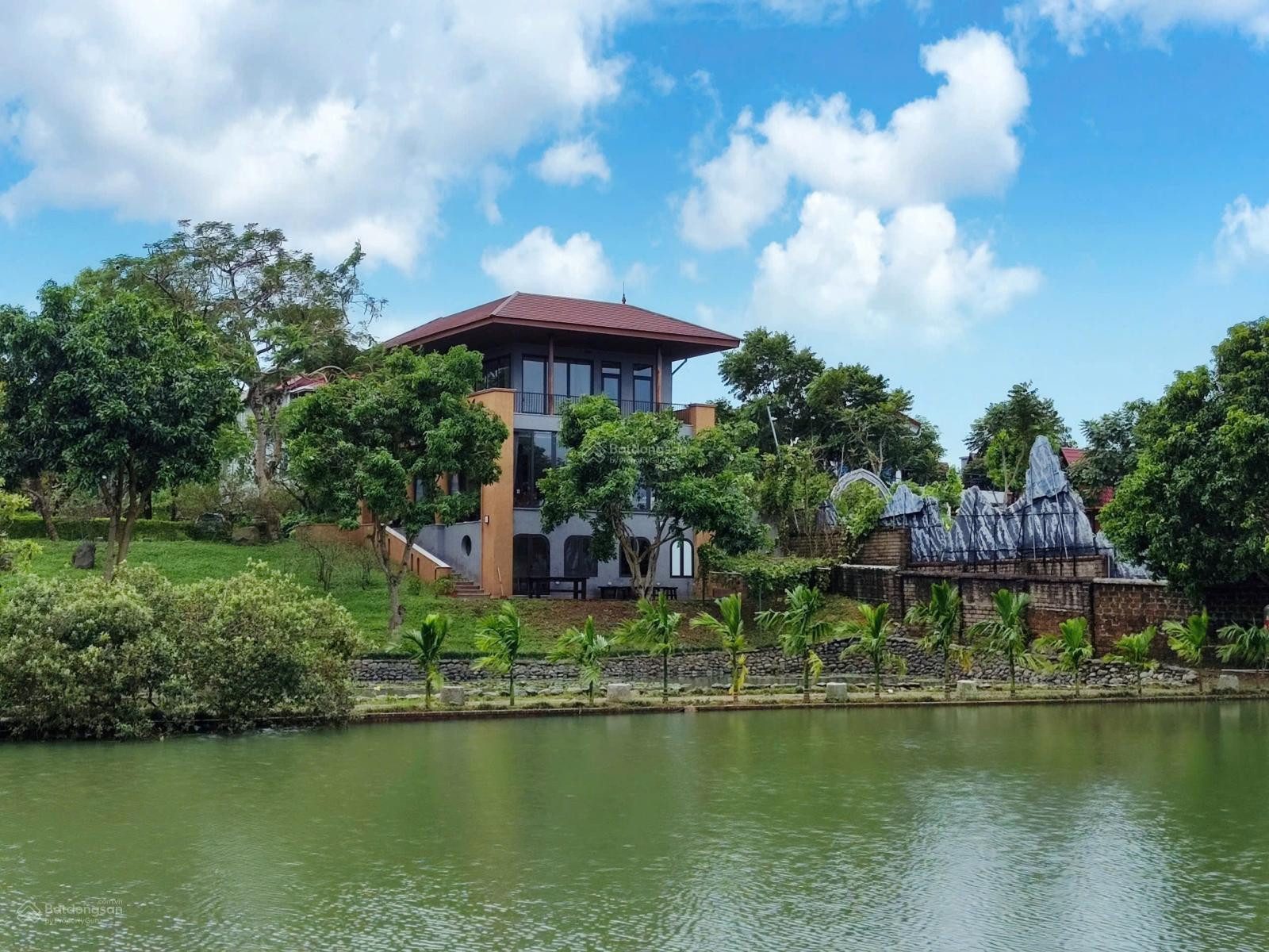 Duy nhất! Đất 100m² full thổ cư view hồ giá 2.8 tỷ thôn 6 Hoà Lạc,Gần Đại Học Quốc Gia Giá Đầu tư