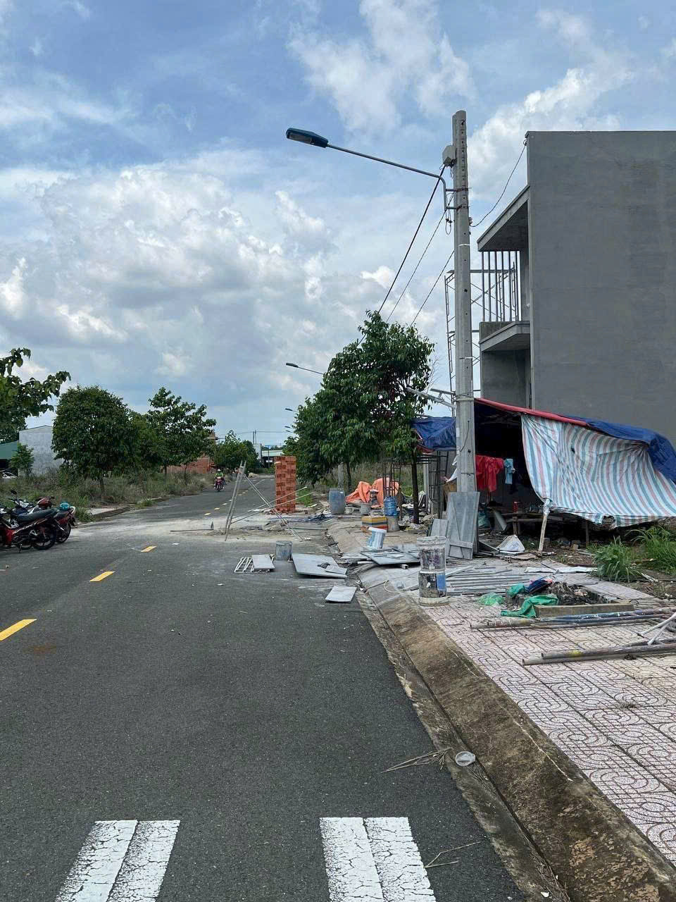 🔥Vợ chồng tôi bán lô đất mặt tiền ngay Chợ Đồng Xoài