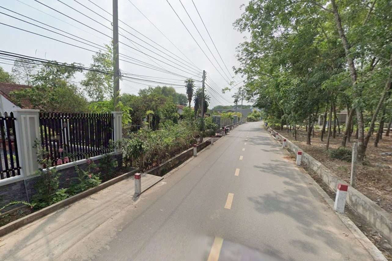 Cần bán gấp gần 2000m2 có 200m2 thổ cư, đường nhựa thông tại Hoà Lợi, Bến Cát, 22 tỷ, giá siêu siêu ngộp