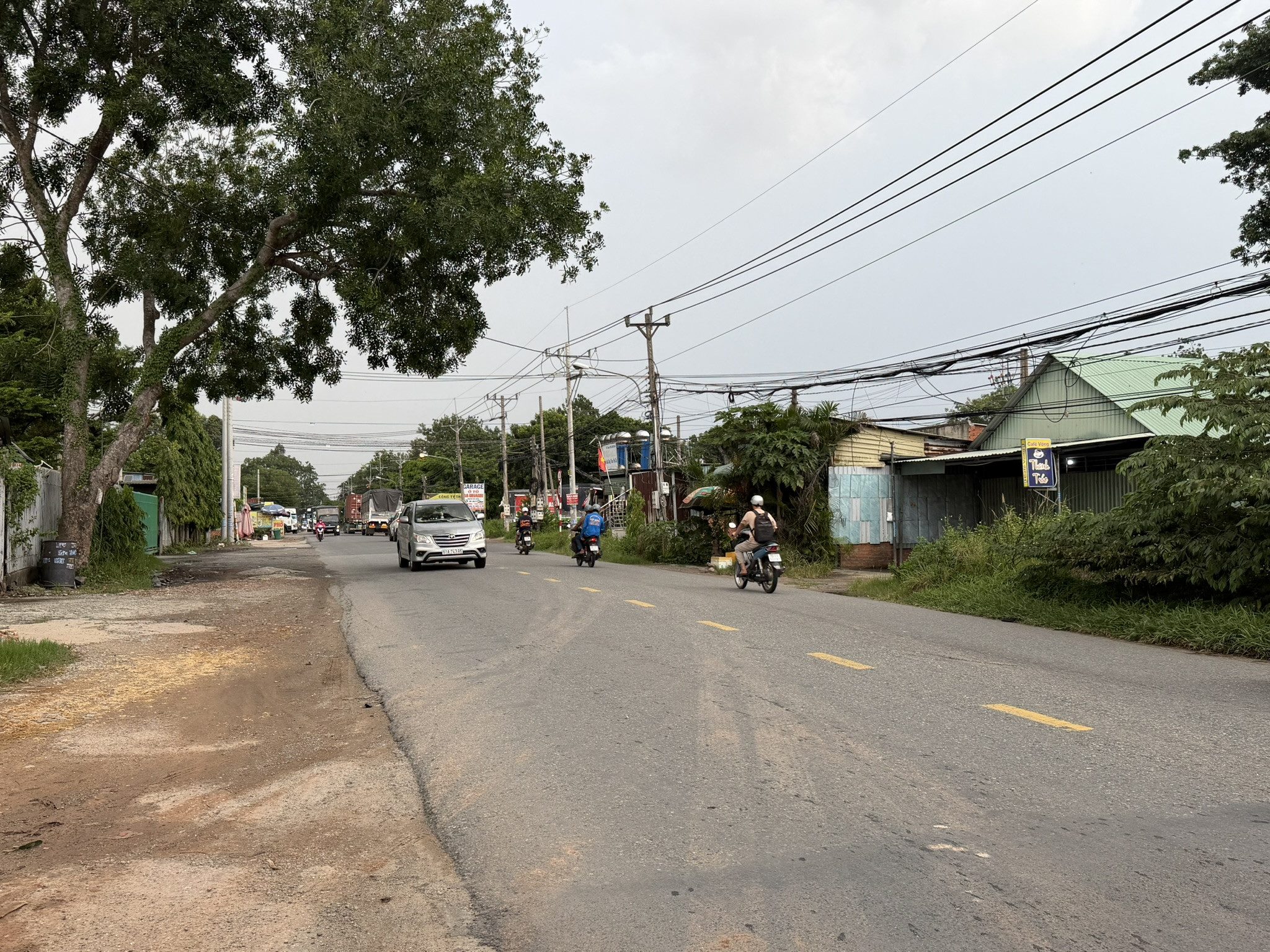 Bán Đất 754.2m2 có sẵn 400 m2 thổ cư giá 17 tỷ tại Đường Đt.742 - Đường Loại 2 Xã Phú Chánh Thị xã Tân Uyên Bình Dương
