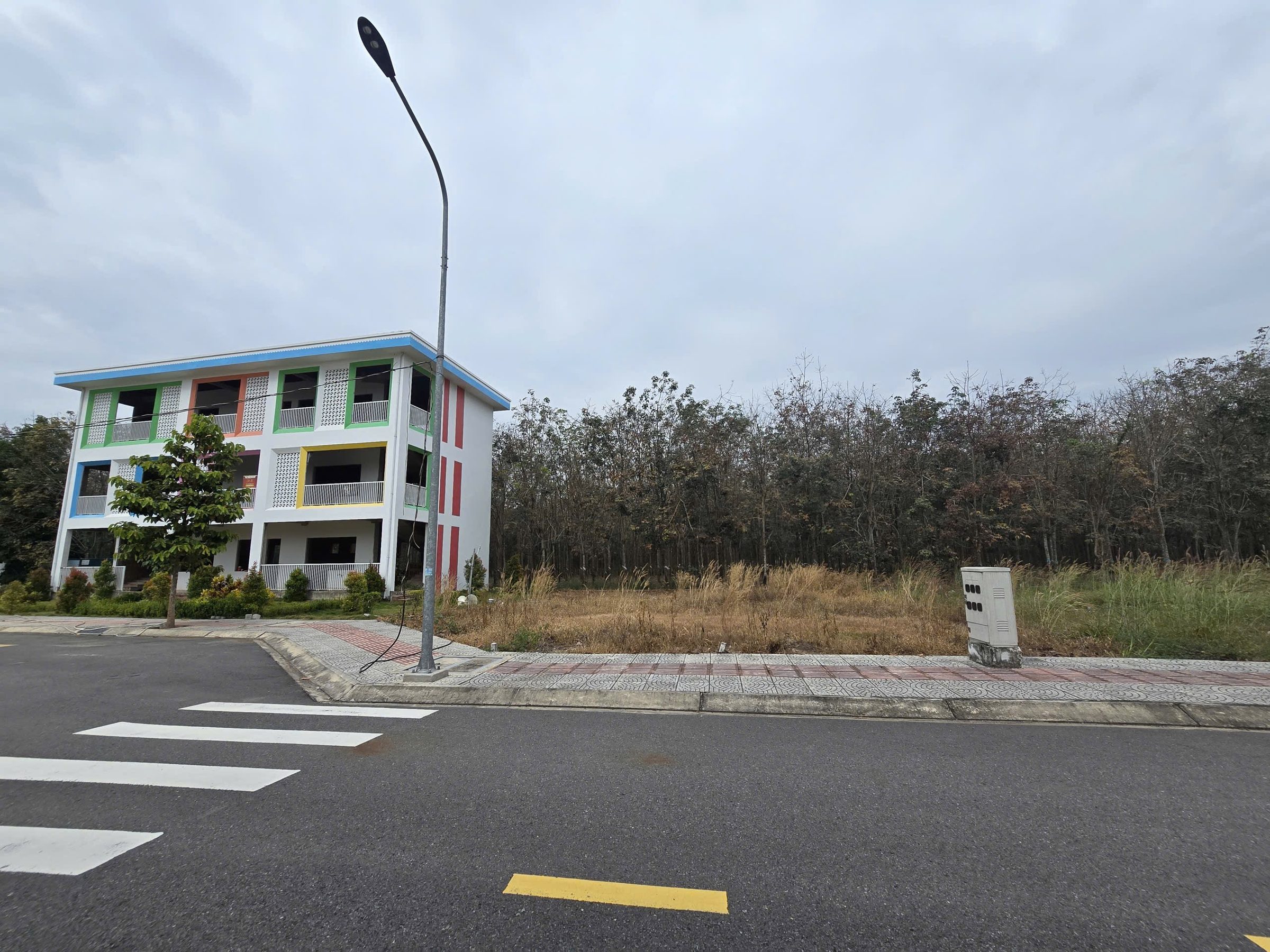 BÁN ĐẤT TÂN UYÊN – 100M² GẦN KCN VSIP 2 GIÁ 1 TỈ 2