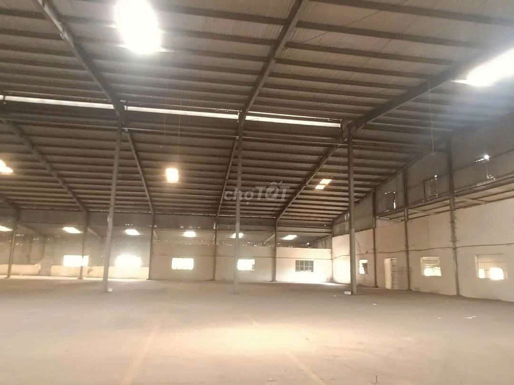 Cho Thuê Xưởng Thuận An BD. Dt: 6500m Giá: 350tr giấy tờ đầy đủ