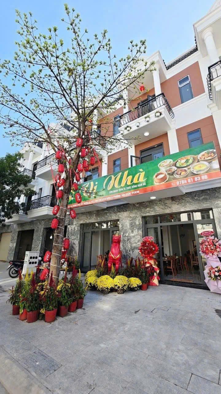 🏡 NHÀ PHỐ TRUNG TÂM THÀNH PHỐ 1 TRỆT 2 LẦU + SÂN THƯỢNG 💰 CHỈ CẦN TRẢ TRƯỚC 700 TRIỆU