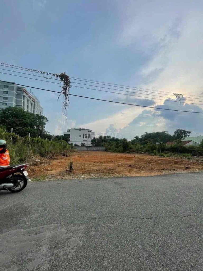 Sang gấp lô đất ngộp 500m2/ 550tr Bàu Bàng gần chợ Trừ Văn Thố