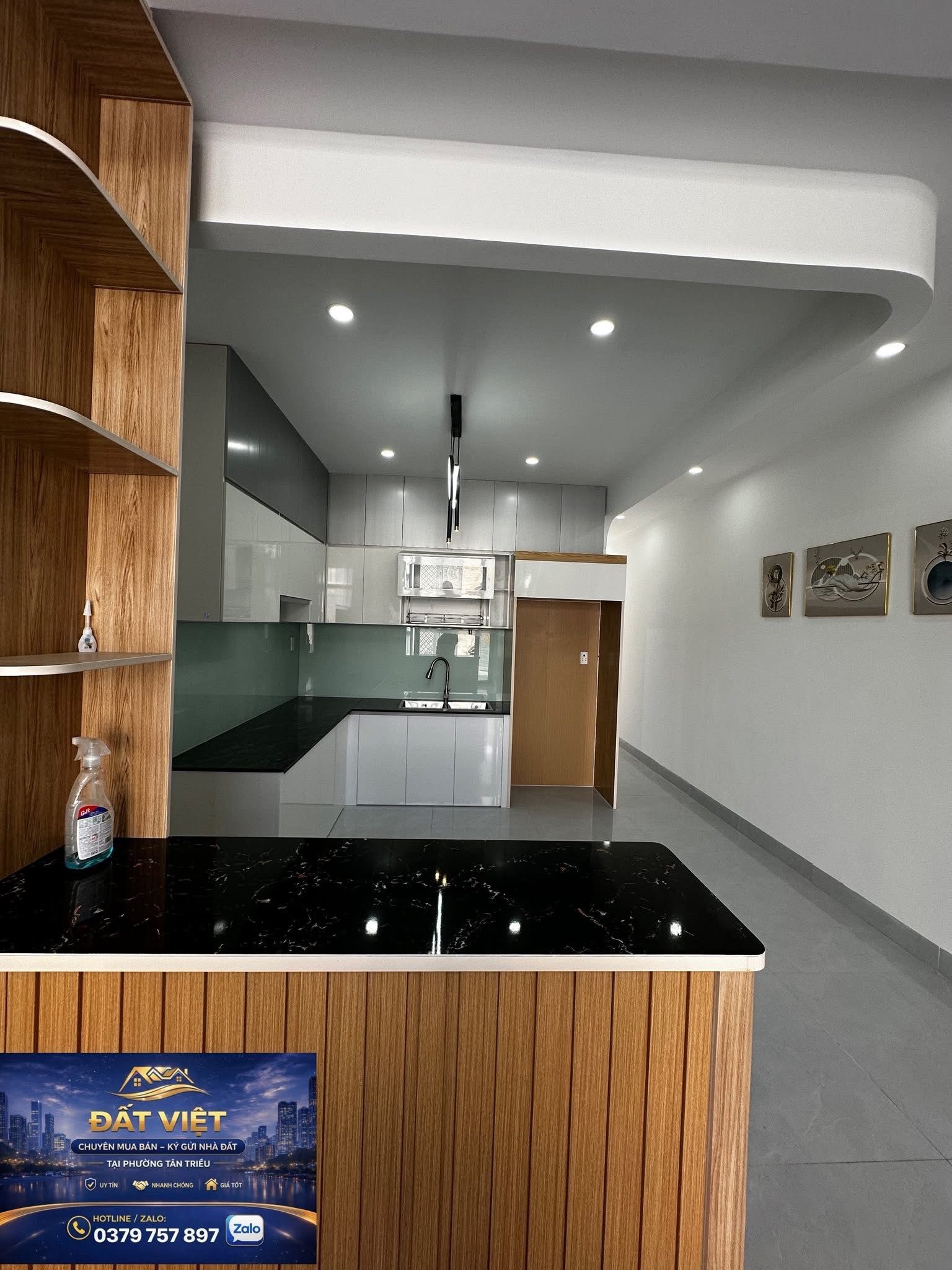Kẹt tiền bán gấp nhà ngay cây xăng Thạnh Phú vào ở ngay