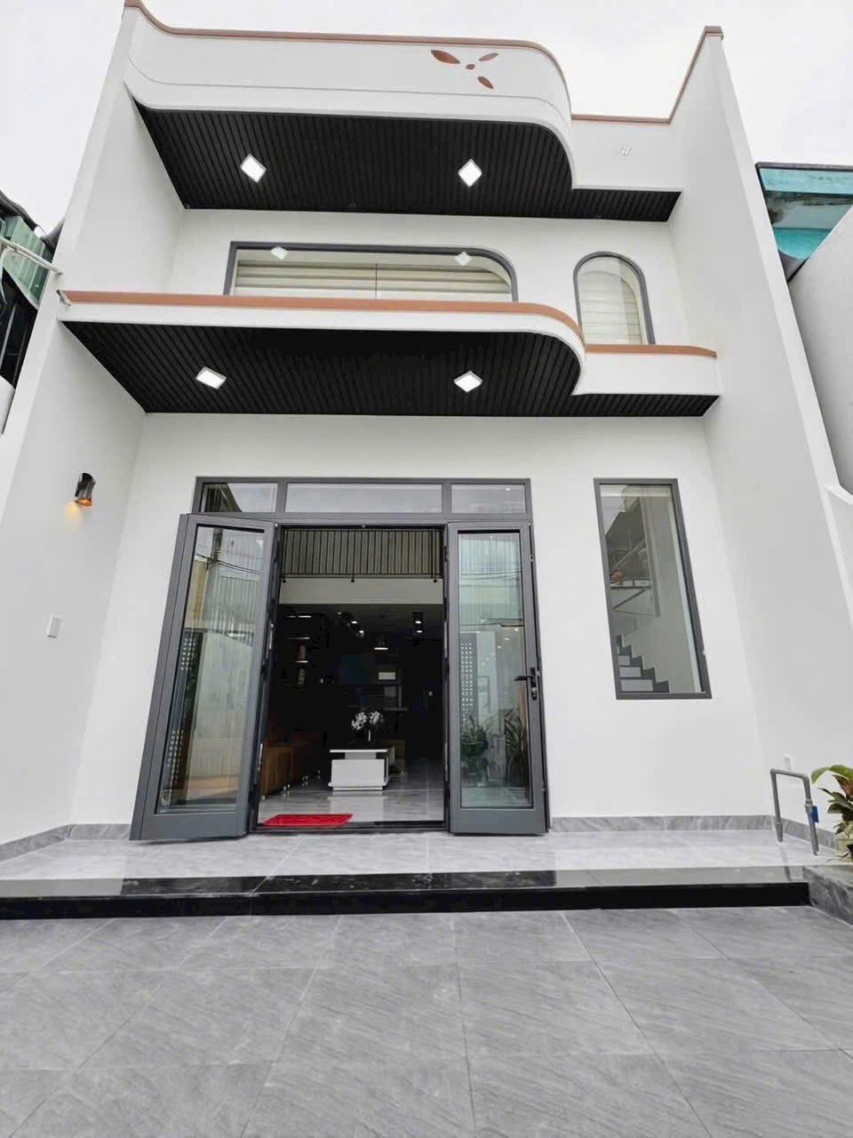Bán nhà shr, full thổ cư 90m2 giá 1ty630
