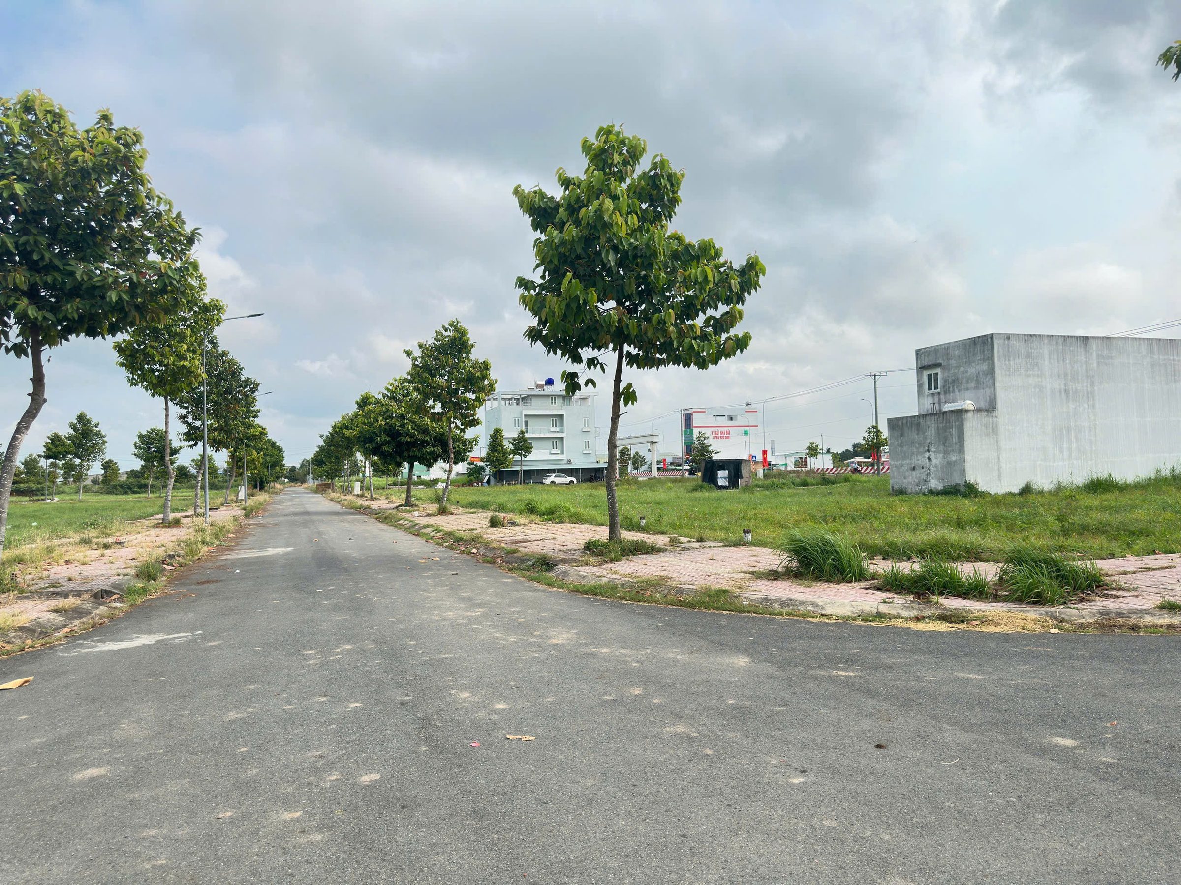 Đất full thổ, sổ riêng,CC ngay