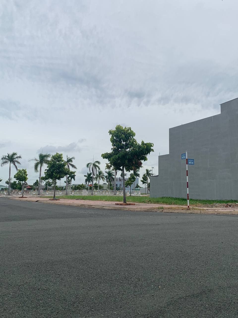 Đất chính chủ