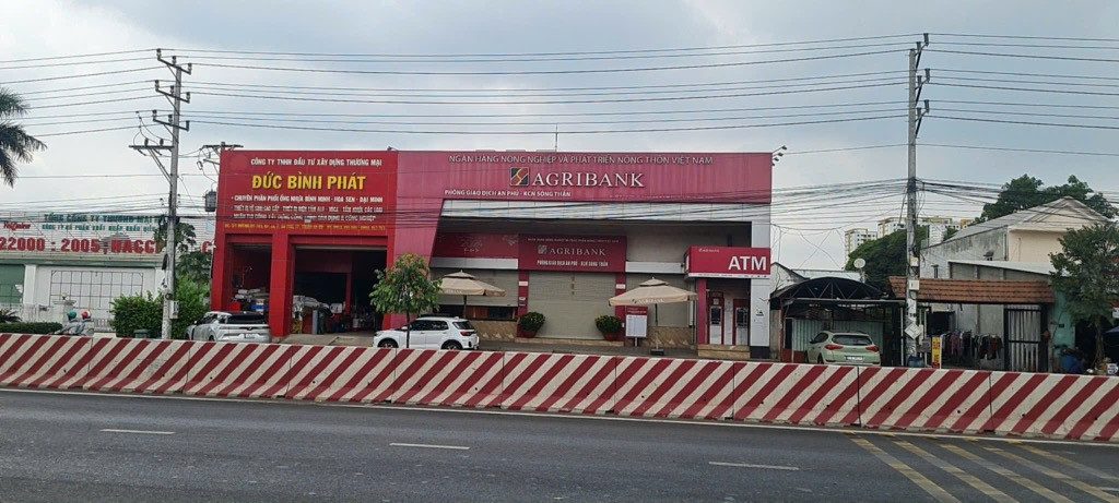SIÊU PHẨM MTKD+Biệt thự 3 tầng DT743 thu nhập cho thuê hơn 1 tỷ 1 năm