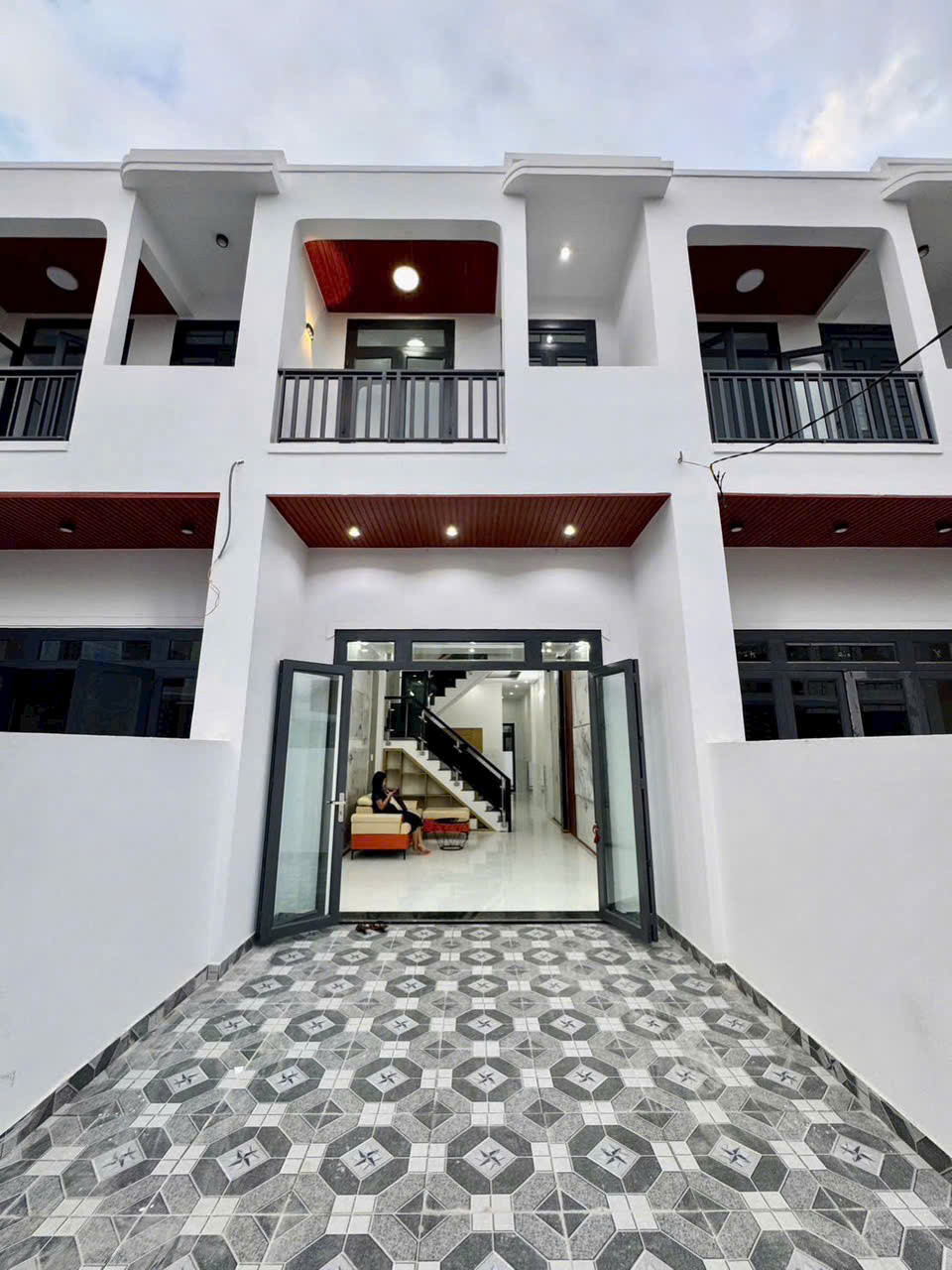 NHÀ LẦU NGAY BÌNH DƯƠNG VIEW SÔNG ĐẦU TƯ & NGHĨ DƯỠNG