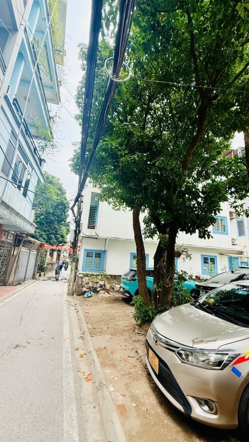 ĐỨC GIANG – Ô TÔ VÀO NHÀ – 5 TẦNG – GIÁ TỐT LONG BIÊN