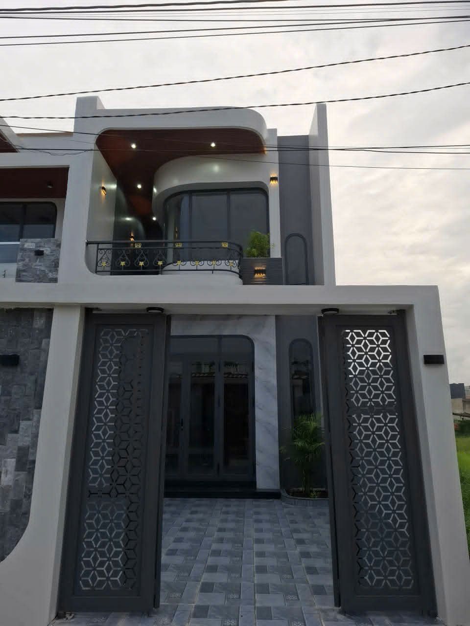 Nhà hoàn công mới xây ngay Mỹ Hạnh- Đức Hòa Đông, 5x24,3 giá chỉ 2ty7,shr,đường bê tông 5m