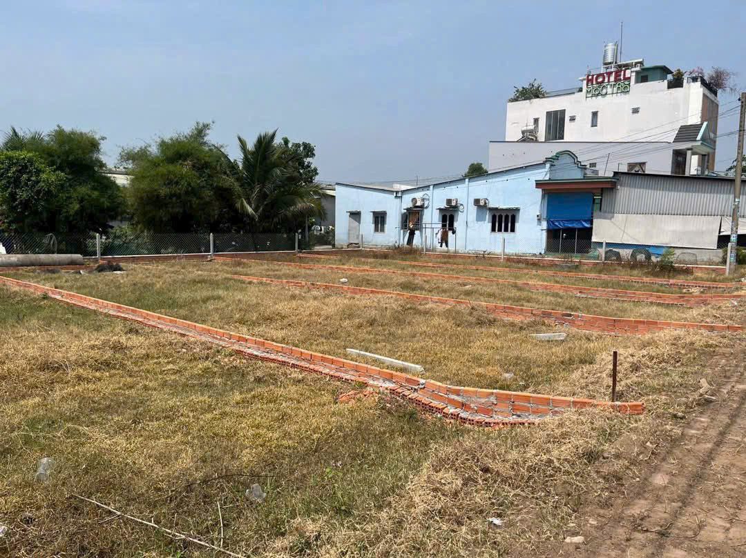 CẦN BÁN LÔ ĐẤT 80M2 1 XẸC DƯƠNG CÔNG KHI, HÓC MÔN. GIÁ CHỈ 550 TRIỆU