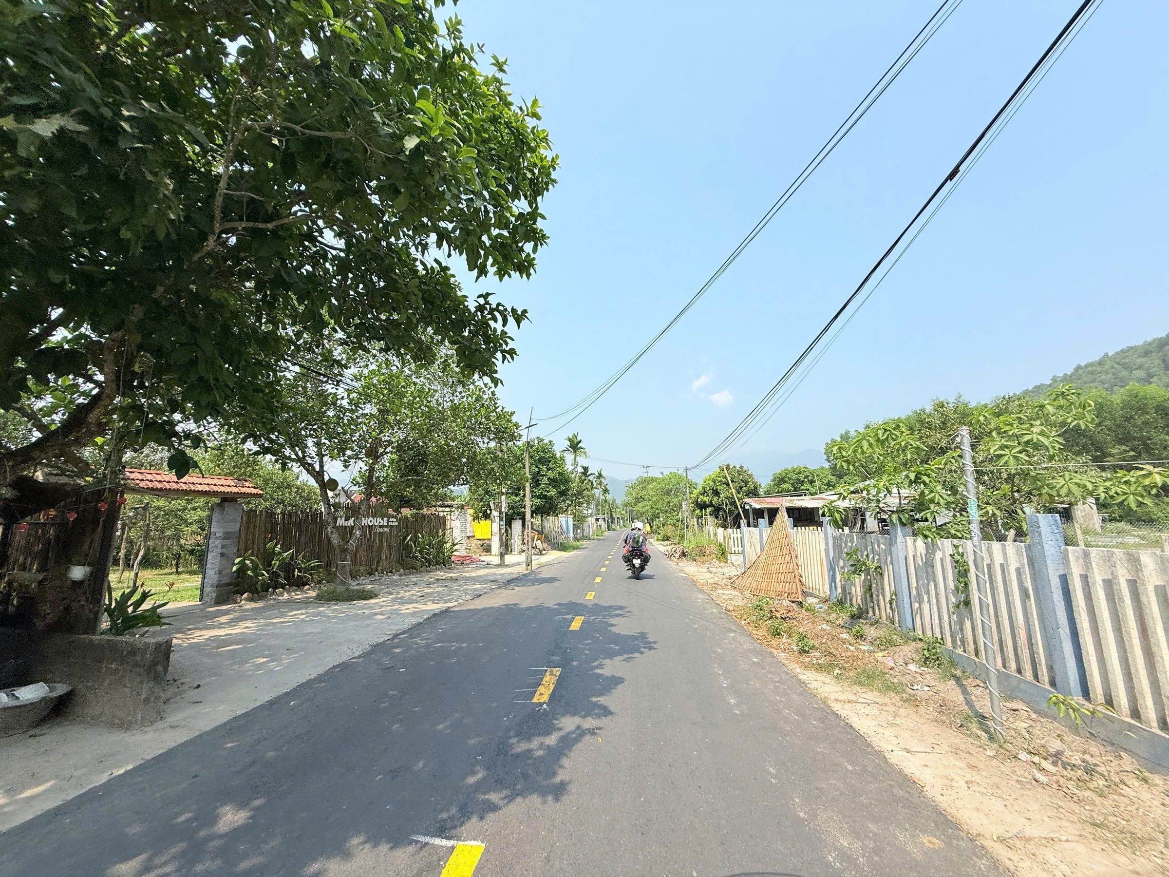 BÁN 2 LÔ LIỀN KỀ HOÀ TIẾN – VIEW SÔNG MÁT MẺ – NGANG 15M