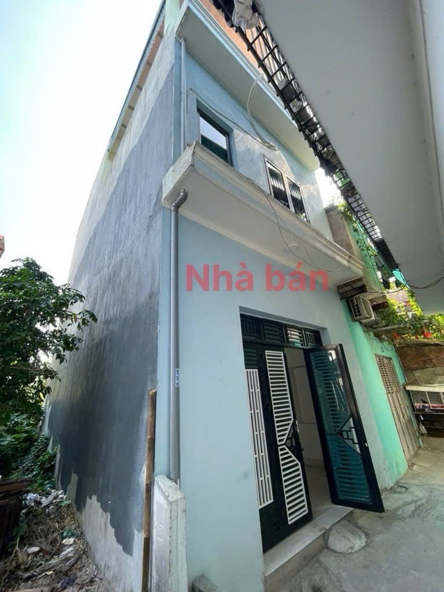 💥💥💥 HIẾM -  DƯƠNG  XÁ GIA LÂM -- 🌺NHÀ DÂN XÂY 3 TẦNG 54M 🌹CHẮC CHẮN - ĐẸP - GIÁ TỐT NHINH 4 Tỷ 5 - SẴN Ở -- CHO THUÊ DÒNG TIỀN

♦️Ngõ nông, cách 30m ra đường ô tô thông.
Đầu ngõ là bãi đỗ xe, sân cộng đồng rộng mênh mông, đường ô tô tránh.

♦️Bán kín