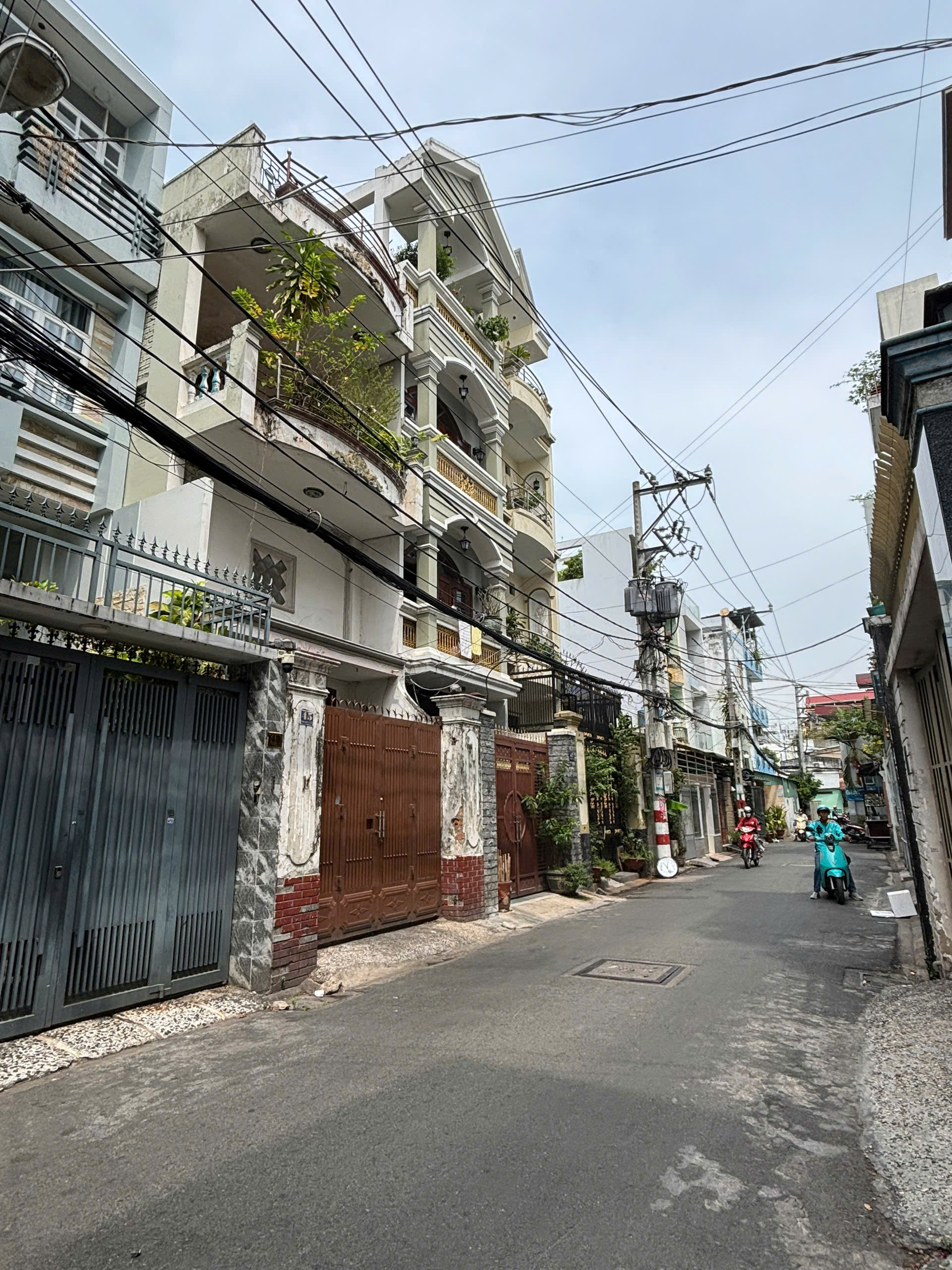 NHÀ HẺM 54 DUY TÂN – PHÚ NHUẬN – 72M² – 4 TẦNG – CHỈ 9 TỶ 750 - VỊ TRÍ ĐẸP - GIÁ TỐT - NGUYỄN KIỆM - NGUYỄN VĂN TRỖI