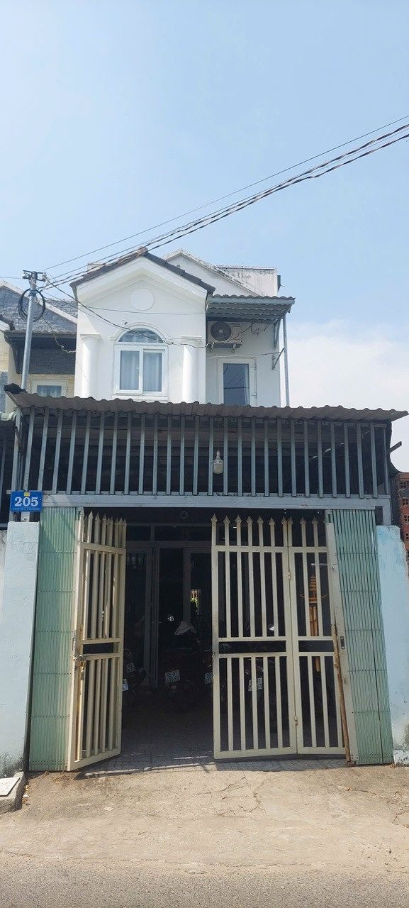 NHÀ MẶT TIỀN KINH DOANH CẠNH NGÃ BA PHAN ĐĂNG LƯU - NGUYỄN ĐỨC CẢNH, TRUNG TÂM TP. TDM