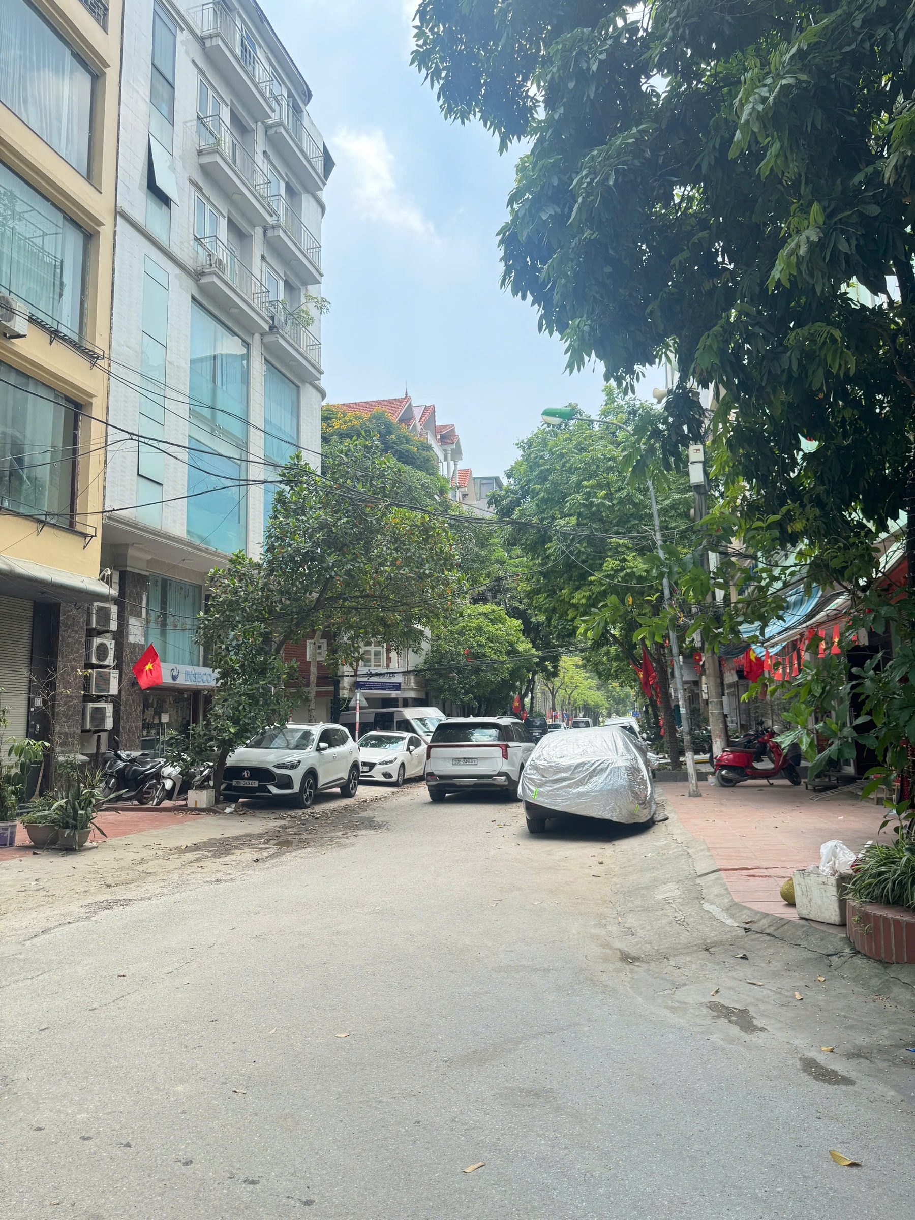 HÀNG HIẾM BÙI HUY BÍCH 69M2 - MẶT NGÕ THÔNG 5.5M - PHÙ HỢP XÂY TÒA VĂN PHÒNG/DÒNG TIỀN