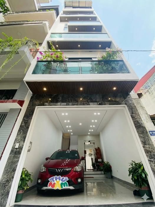 Giải phóng, Hoàng Mai, Ngõ thông kinh doanh, 6 tầng thang máy, ô tô vào nhà, 73m2, 17.9 tỷ