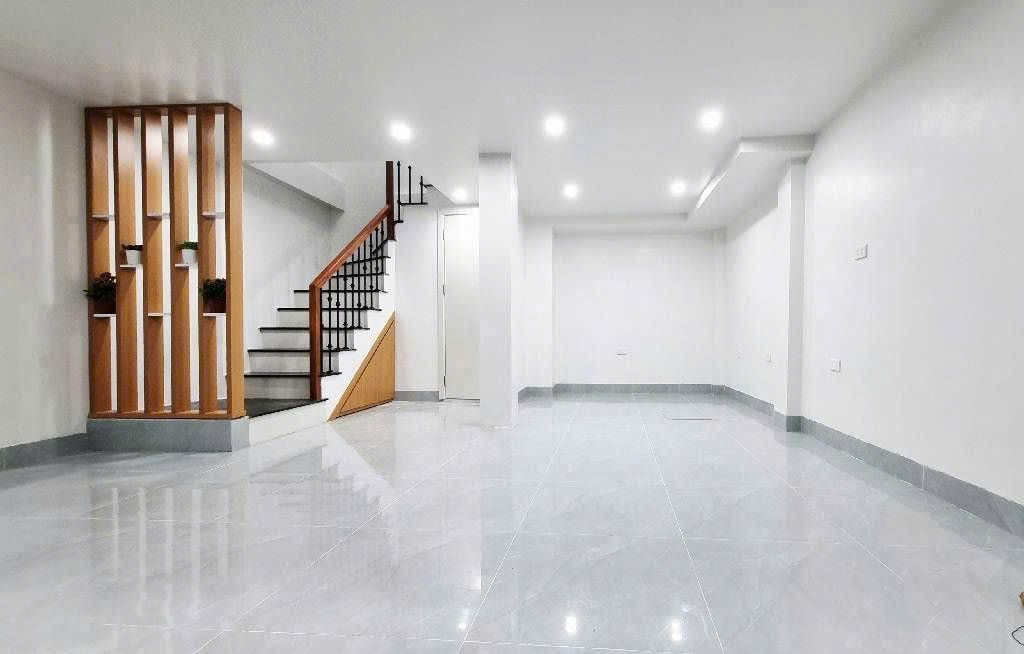 CHÍNH CHỦ BÁN NHÀ PHỐ GIÁP BÁT – MẶT TIỀN RỘNG – KINH DOANH ĐỈNH