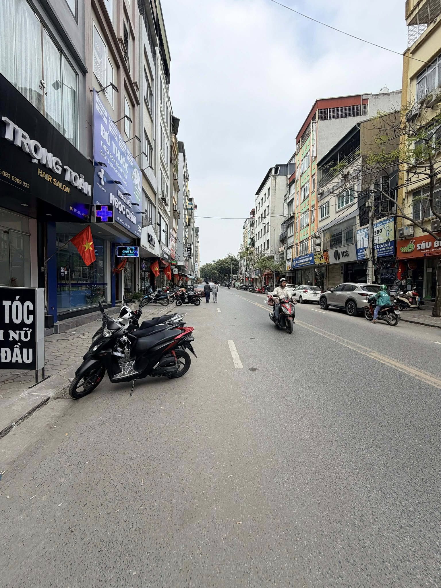 BÁN TÒA NHÀ ĐƯỜNG GIÁP BÁT, HOÀNG MAI, 80M2 6 TẦNG THANG MÁY, GARA Ô TÔ
