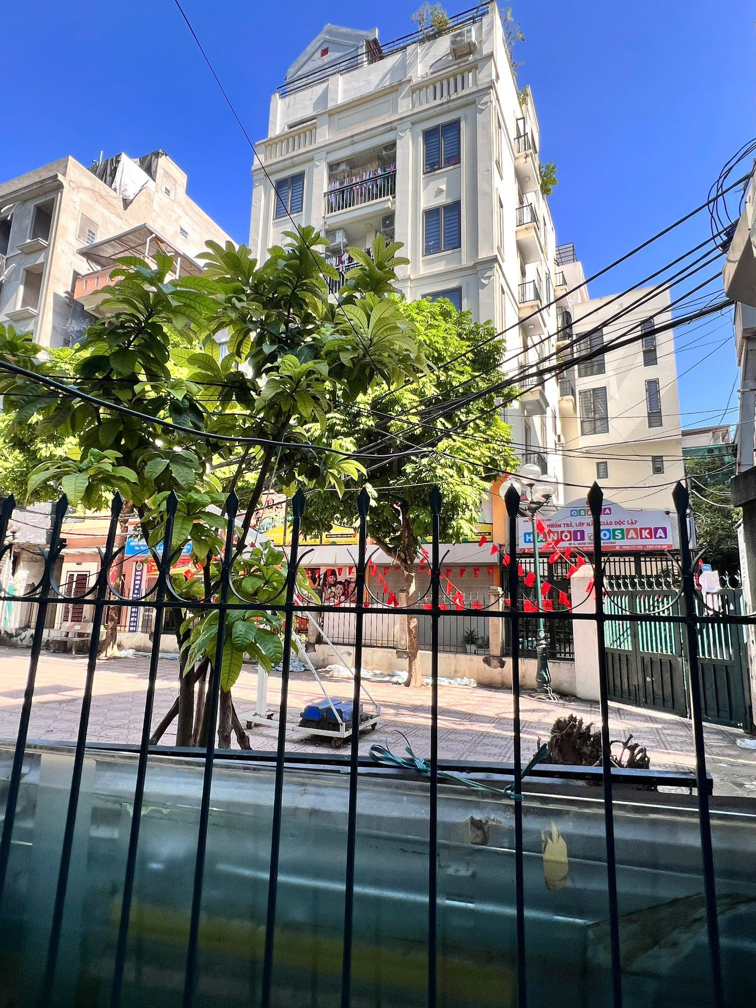 BÁN NHÀ MẶT NGÕ Ô TÔ ĐỖ CỬA ĐƯỜNG GIÁP NHẤT. 55M2 - 5 TẦNG. MT 5,5 M.