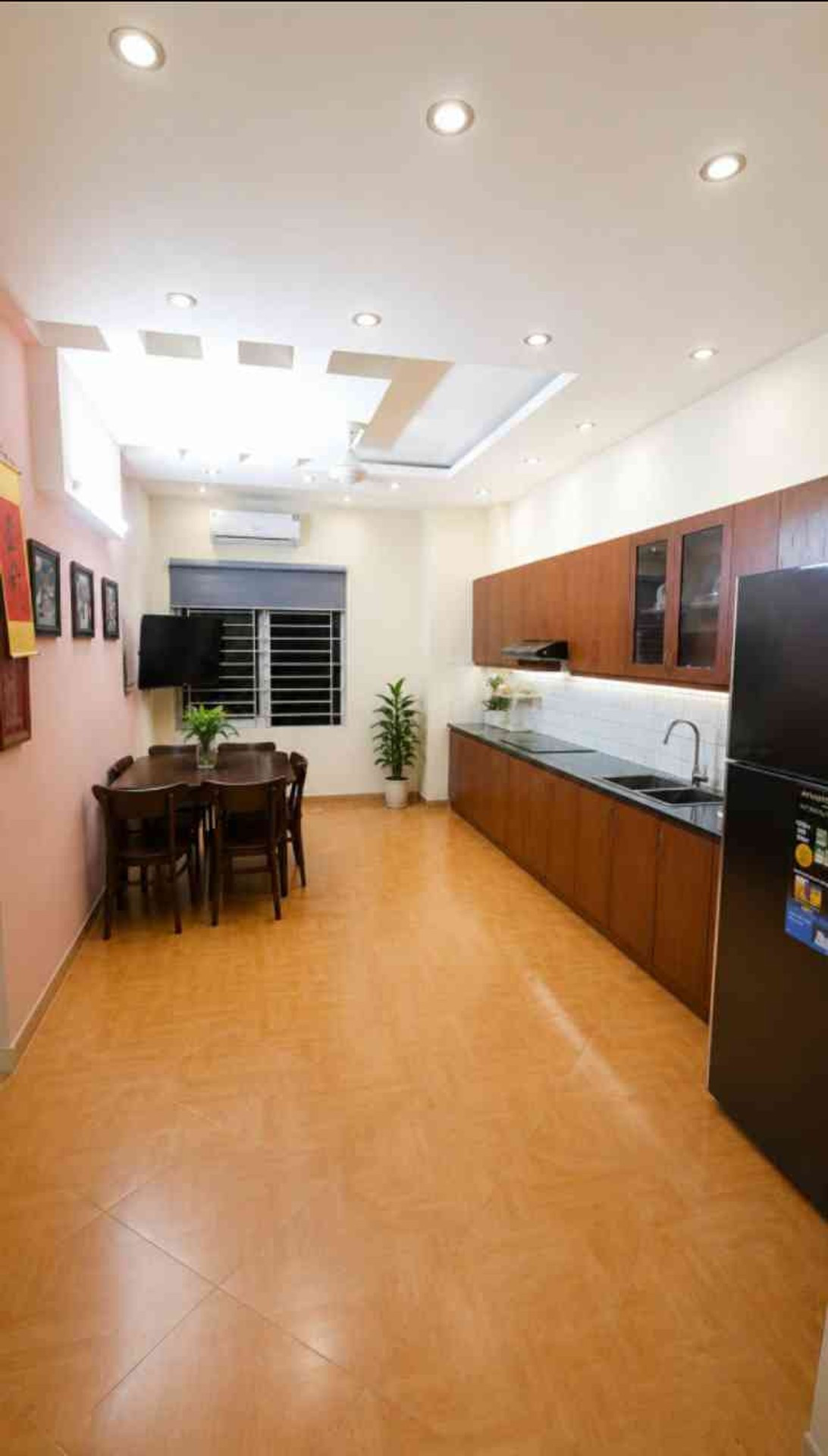 ✅ Bán Nhà Phố Giáp Nhất, Hàng Xóm Royal, Ngõ Ba Gác Tránh, DT 27m2, 5 Tầng, Giá 7.4 Tỷ