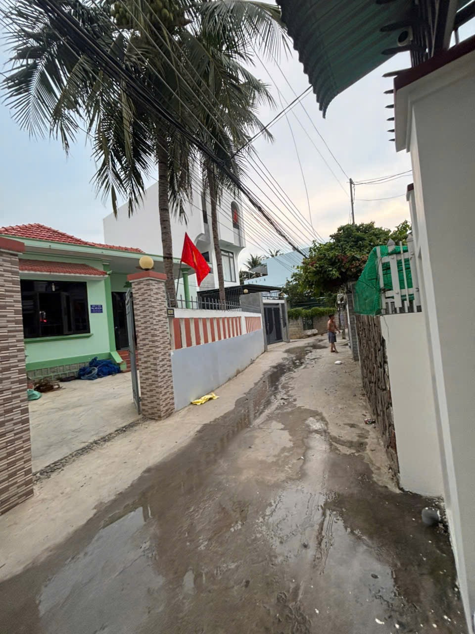 BÁN NHÀ HẺM Ô TÔ ĐƯỜNG GÒ CÂY SUNG – NHA TRANG giá 3.8 tỷ

📐 Diện tích: 93,5m² ngang 5, 70m thổ cư
✅Diện tích sử dụng 187m2