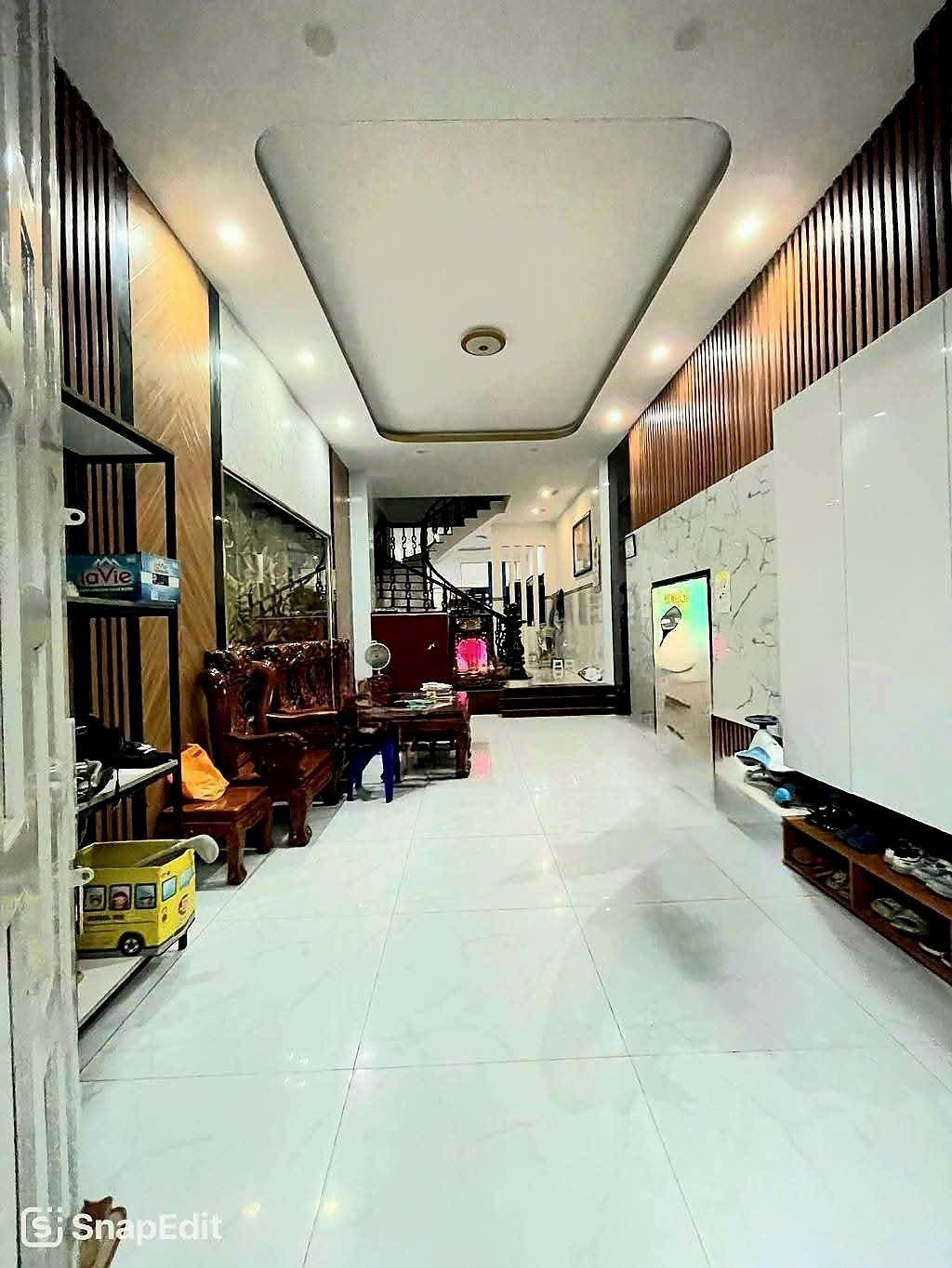 SIÊU PHẨM - MẶT TIỀN KDOANH - CHỈ 10T 
- NHÀ MỚI ĐẸP 4 TẦNG FUL NỘI THẤT (a77)
- ĐƯỜNG RỘNG 15M CÓ LỀ - 4x 20M 
- CẠNH VĂN CAO ,THẠCH LAM ,NGUYỄN SƠN 
- GẤP PÁNK TL NGAY.
# Liên hệ : 0902 106 911