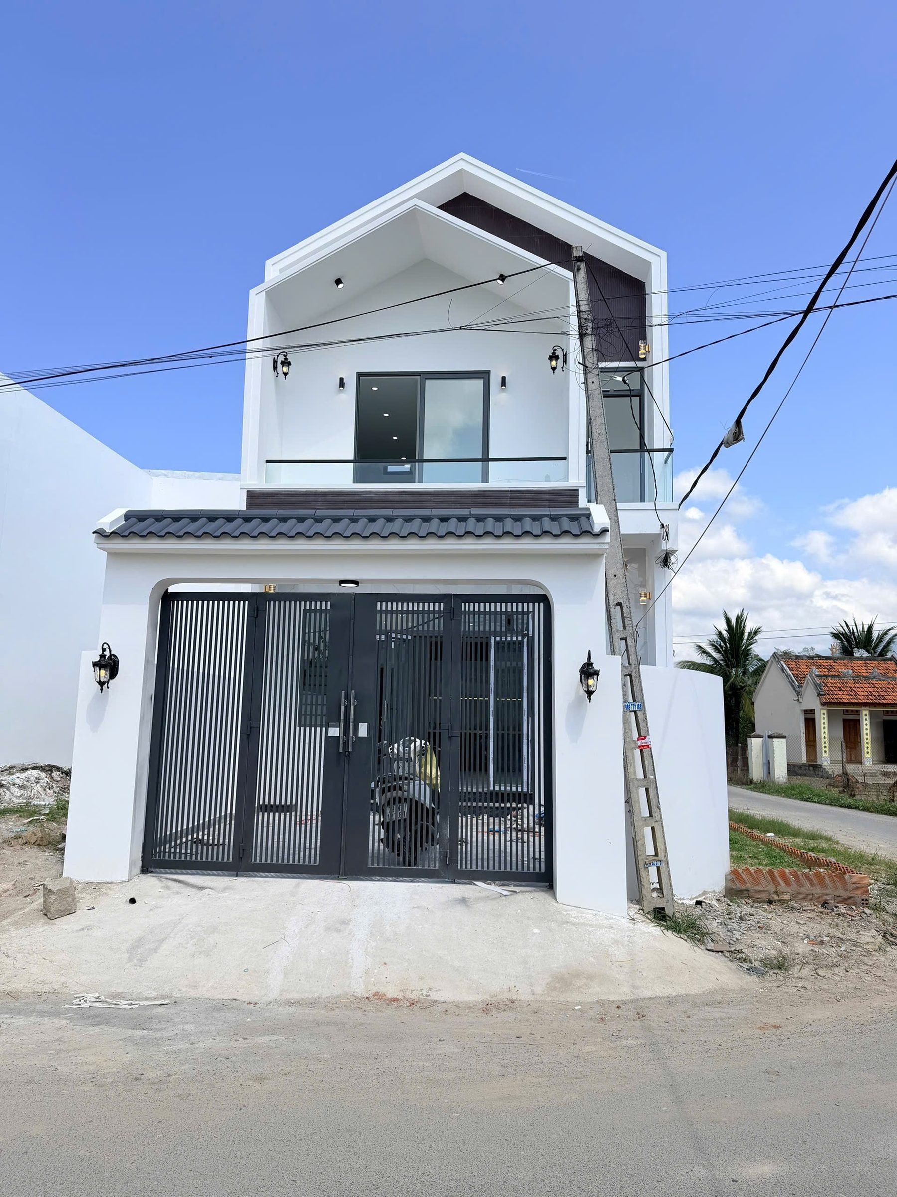 💥Bán căn góc mặt tiền đường nhựa kinh doanh  Gò Độ ,Diên Sơn, 2tỷ350
————————
🍀 Bao hoàn thiện như mẫu. 
Diện tích 88.9m