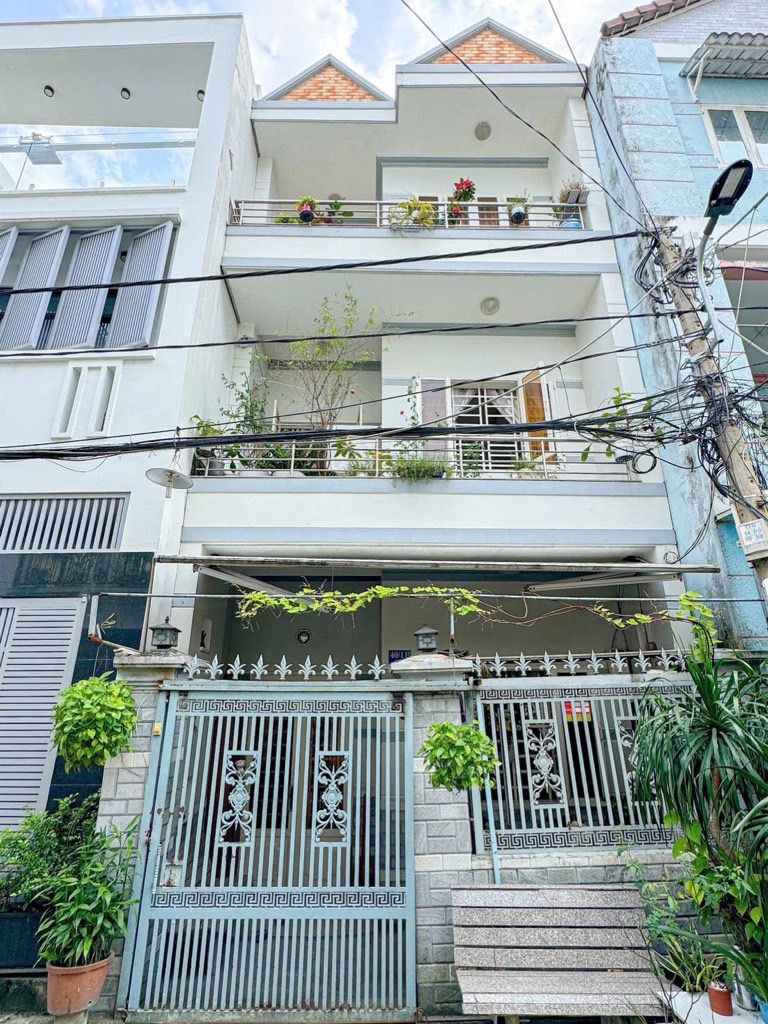 (Q.7)NHÀ 3 TẦNG, HẺM XE HƠI, 60M2, NGANG 5M, SÁT PHÚ MỸ HƯNG, NHỈNH 8T