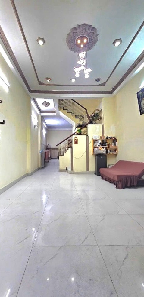 BÁN NHÀ ĐẸP CẠNH TÂ.N KỲ TÂN QUÝ - HẺM XE HƠI - ( 4X12M )