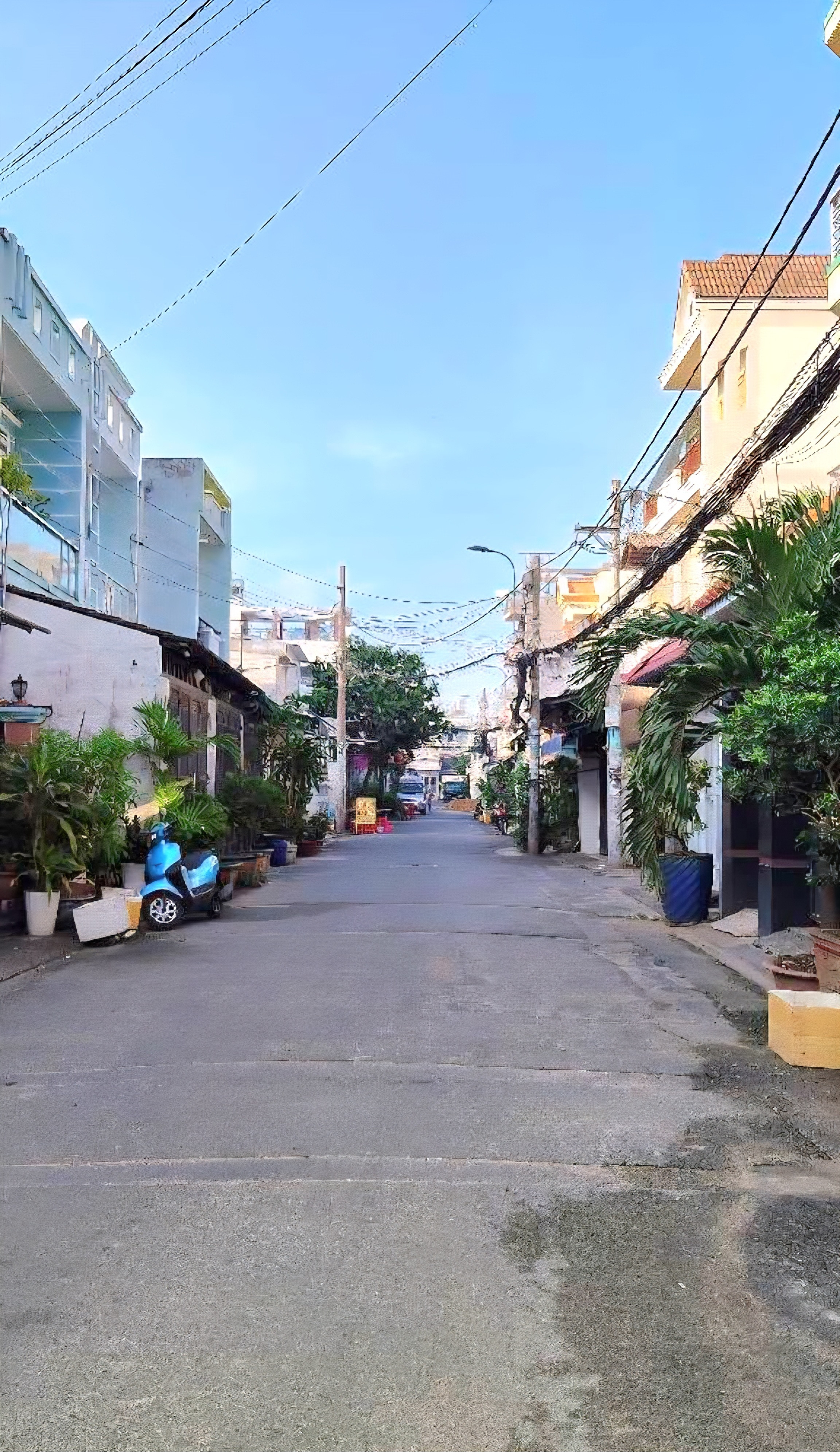 BÁN NHÀ ĐẸP SÁT LÊ VĂN QUỚI - NGÃ TƯ 4 XÃ - ĐƯỜNG XE TẢI - ( 4X26M )