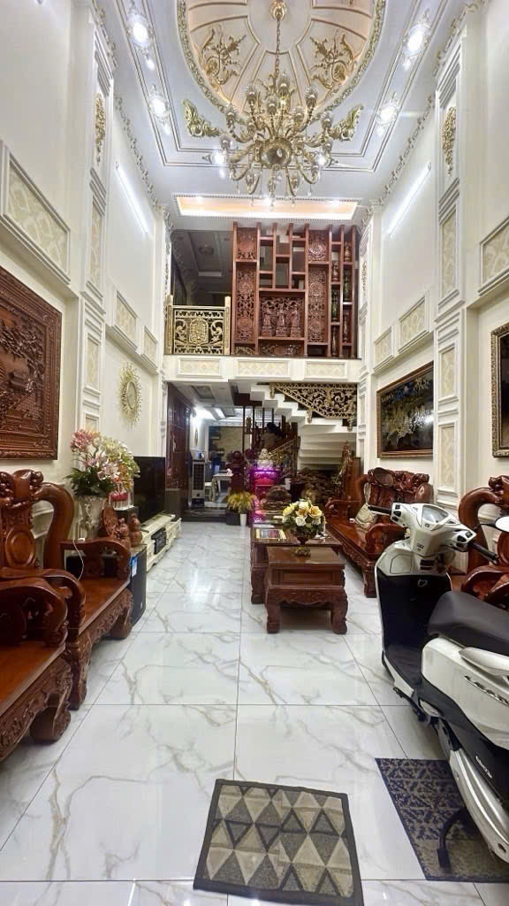 Bán nhà 5 tầng ngang 4m giá 9.7 tỷ đường gò xoài Phường Bình Hưng Hòa A
