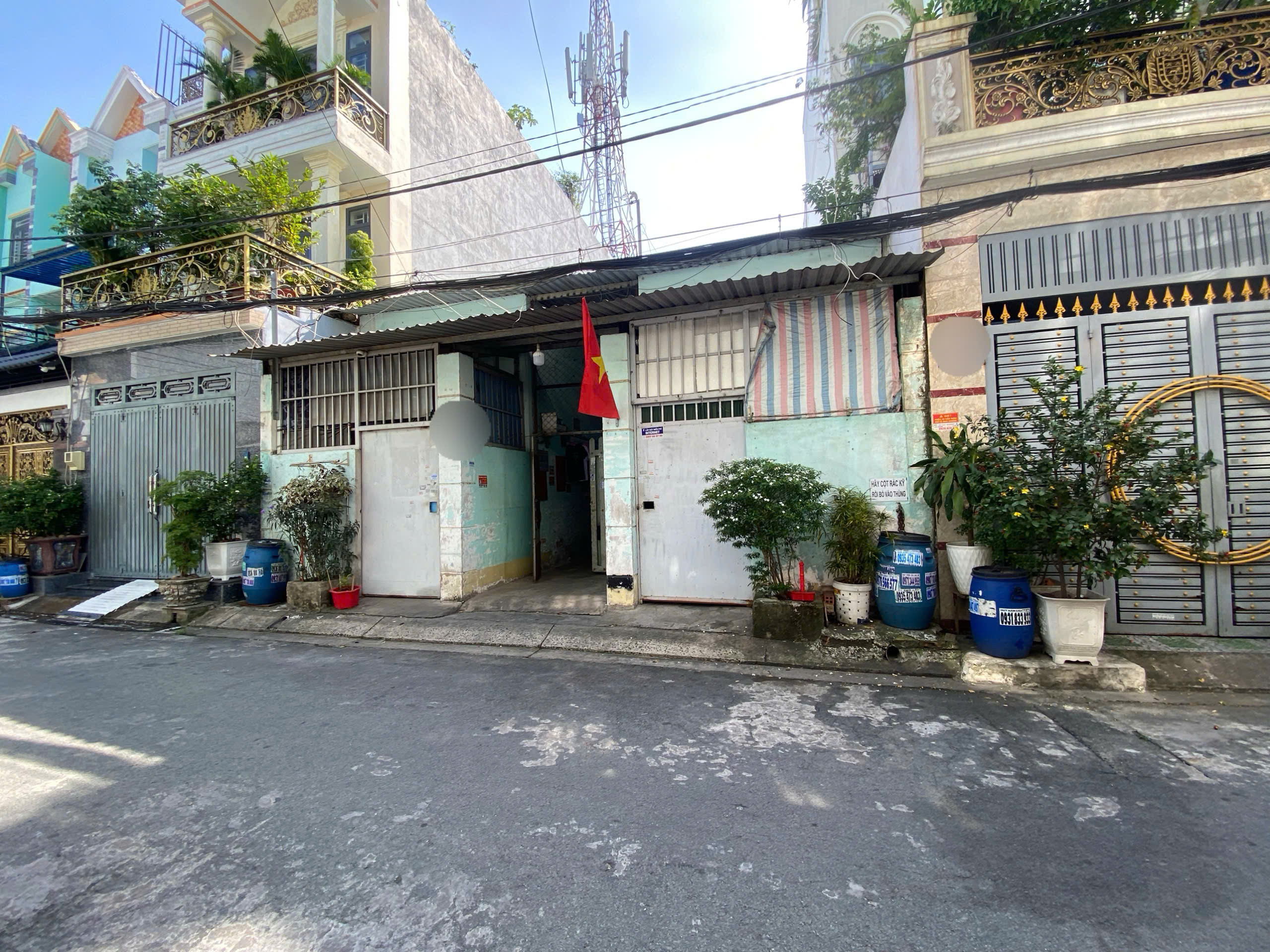 Bán dãy trọ 12 phòng DT 8x23m, đường TMT 13 (ngay chợ chó) giá 11.5 tỷ