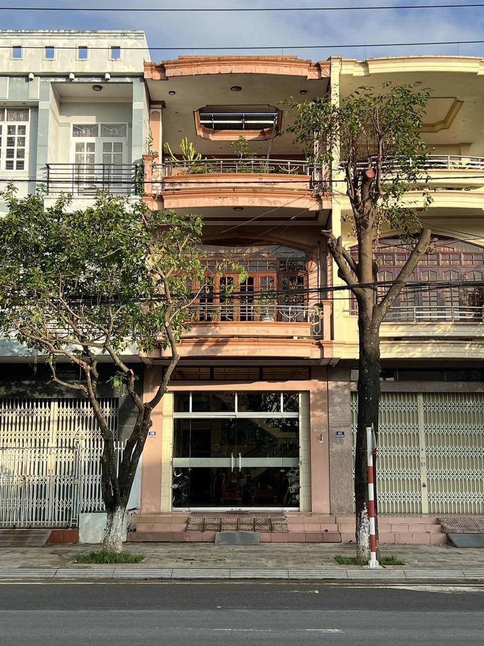 BÁN NHÀ MẶT TIỀN ĐƯỜNG HAI BÀ TRƯNG